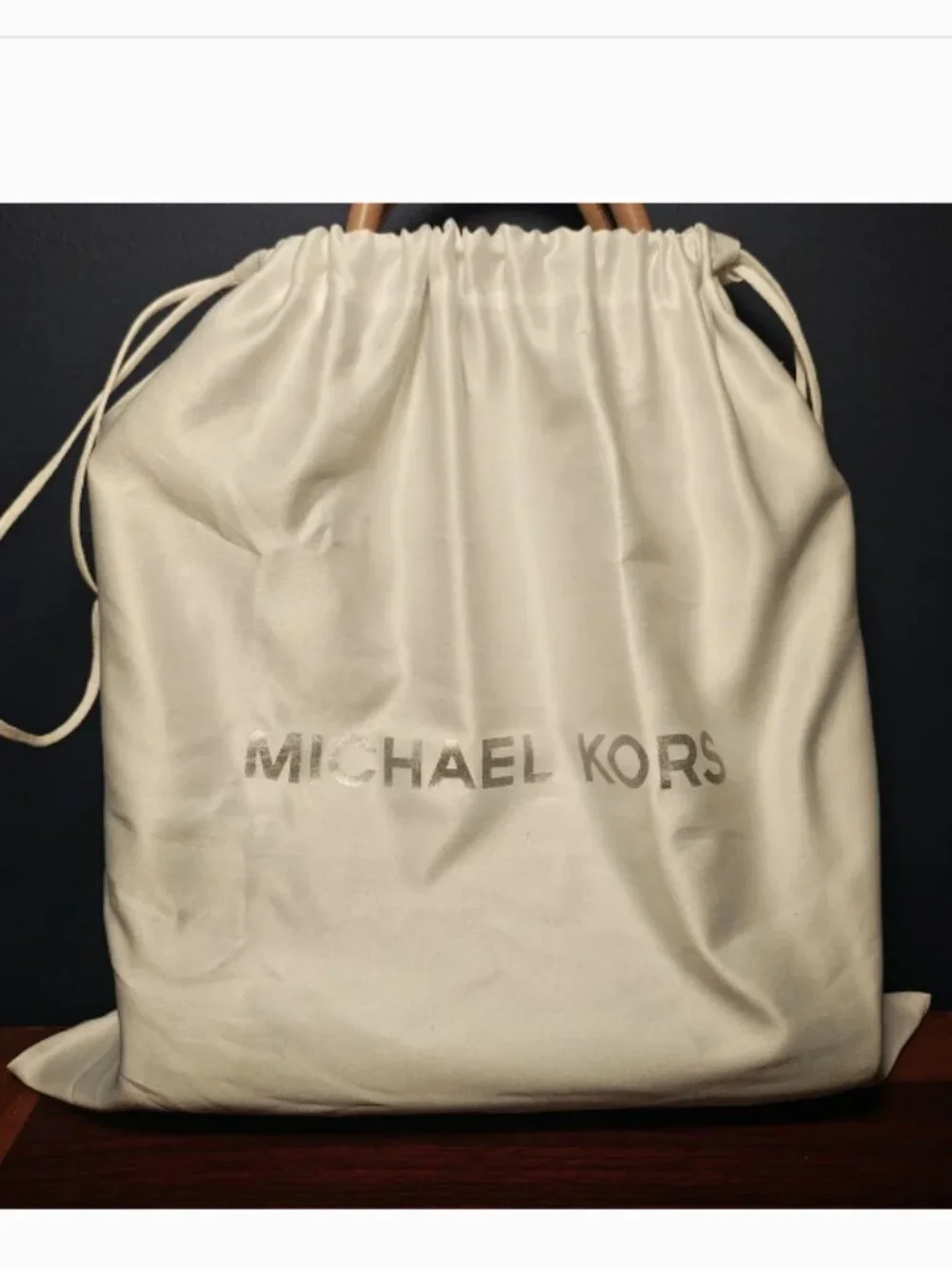 BRAND NEW NEVER USED Michael Kors Navy and Tan Women's Bag